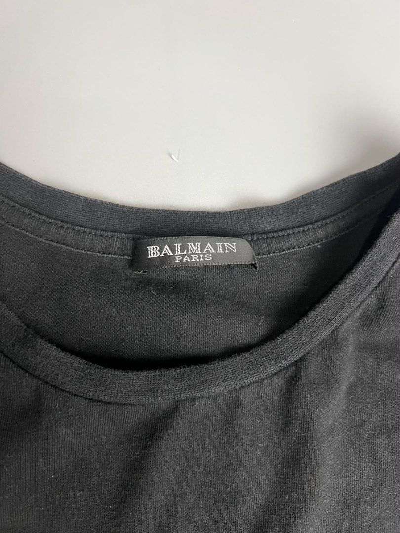 Balmain - Script Logo Triple Black - Tee (Category: Luxury Apparel) located in San Pablo. Submitted by hiddenrygn (Listing ID 1468535613, Image 3). Description: Balmain - Script Logo Triple Black - Tee Size : L (21.5” 30”) No major flaws 9/10 color rate Authentic DM!.