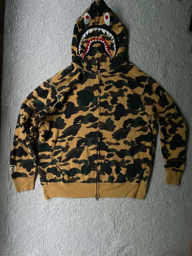 Bape Shark 1st Camou (yellow) (Category: Coats, Jackets and Outerwear) located in Manila. Submitted by miguelito- (Listing ID 1468531841, Image 1). Description: Bape Shark Hoodie 1st Camou Design XL on tag!!! Off/Legit Excellent Color Rate 📥📥📥 📍Sampaloc Manila .