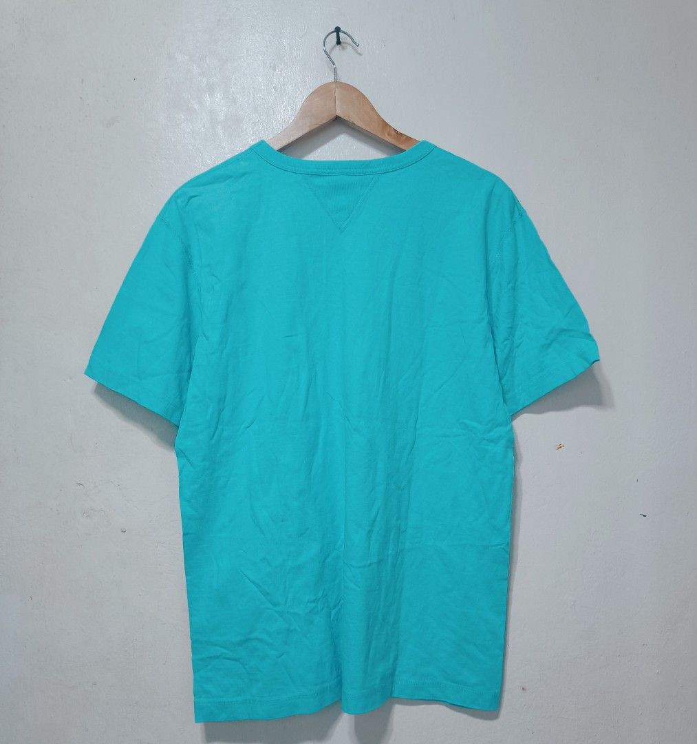 Barns loop wheeled shirt (Category: Activewear) located in Muntinlupa City. Submitted by kamiseta01 (Listing ID 1468630773, Image 2). Description: authentic barns loop wheeled shirt made in Japan medium heavy cotton fabric The highlighted clothing item is a Barns Outfitters COZUN V-Gusset T-Shirt in a vivid turquoise/teal colorway. Barns Outfitters is a renowned Japanese heritage brand highly regarded for producing high-quality basics using vinta
