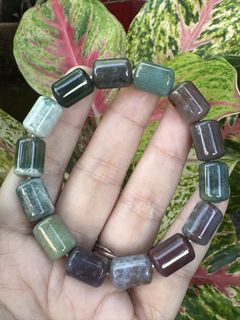 (Category: ) located in . Submitted by selling_low_by_bella_ben (Listing ID 1468635651, Image 1). Description: .