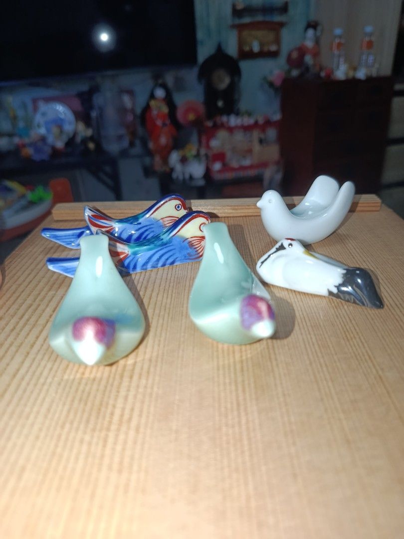 Batch #5 bird chopstick rest 6 pcs bundle p150 (Category: Dinnerware & Cutlery) located in Quezon City. Submitted by kristal68 (Listing ID 1468525740, Image 1). Description: .