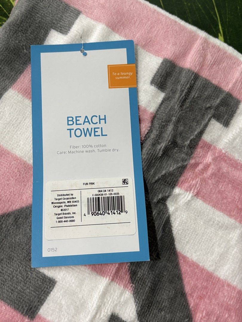 Bath Towel cotton beach towel Rose (Category: Bedding & Towels) located in Quezon City. Submitted by myextras (Listing ID 1468579416, Image 2). Description: Yes way Rosé ! Super cute towel 100% cotton, 32x62” .
