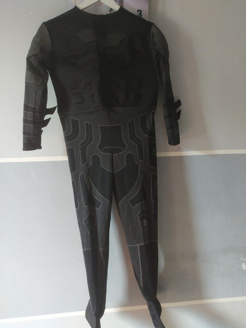 Batman costume (Category: Babies & Kids Fashion) located in Manila. Submitted by timtam04 (Listing ID 1468501728, Image 2). Description: 16inches width 46inches length.