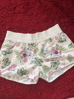 (Category: ) located in . Submitted by dolphinees (Listing ID 1468549920, Image 1). Description: .