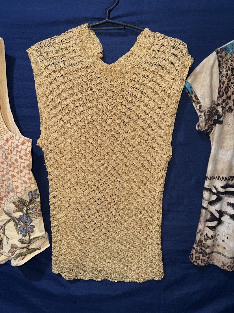 Beaded yellow/gold top (Category: Sleeveless) located in Pasay City. Submitted by kamilush (Listing ID 1468600765, Image 1). Description: Could fit semi M.