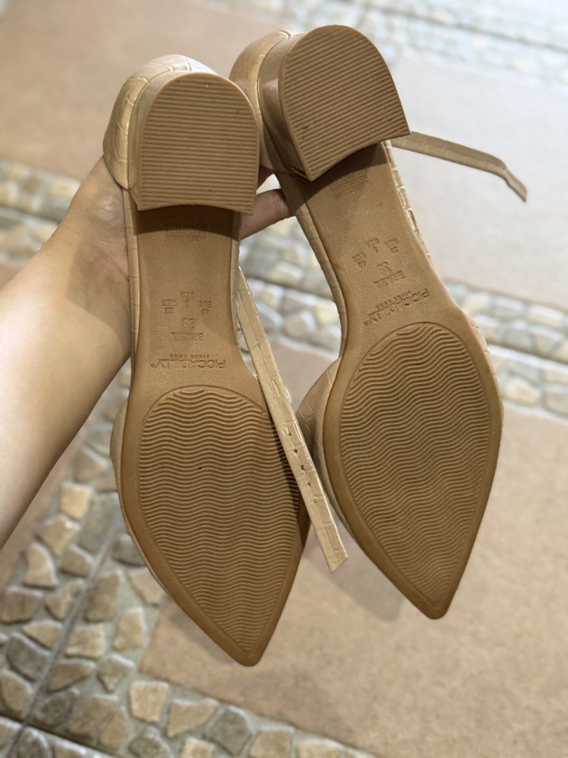 Beige Heels (Category: Heels) located in Quezon City. Submitted by relovedmebykay (Listing ID 1468570495, Image 2). Description: .