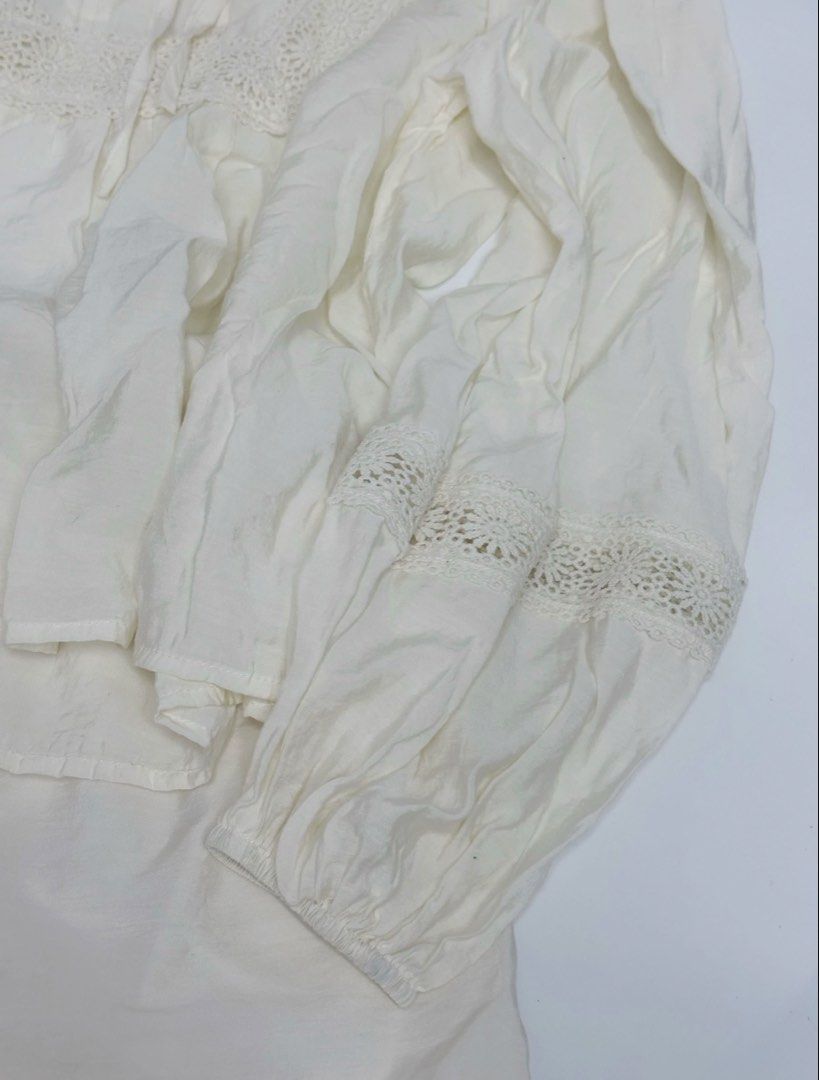 beige top + shorts set (Category: Sets or Coordinates) located in Pasig City. Submitted by h0tsalami (Listing ID 1468557331, Image 3). Description: .