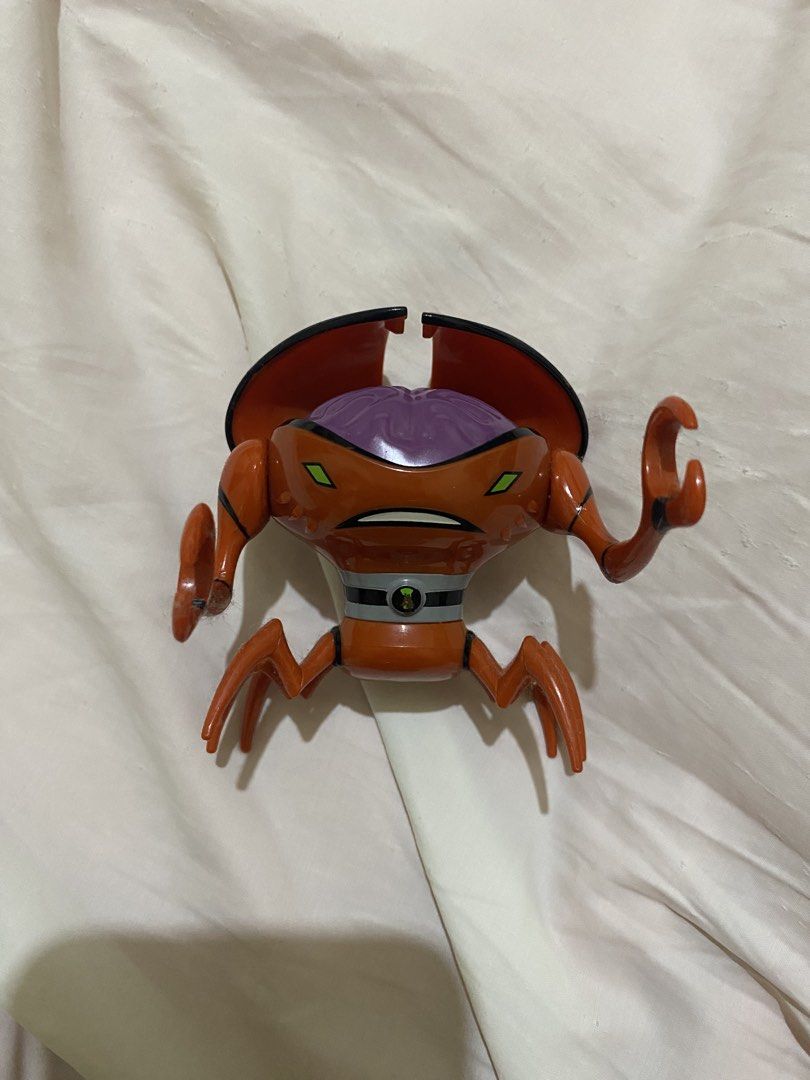 Ben 10 Brainstorm Alien Action Figure (Category: Action & Battle Toys) located in Manila. Submitted by isellprelovedtoys (Listing ID 1468676104, Image 1). Description: .