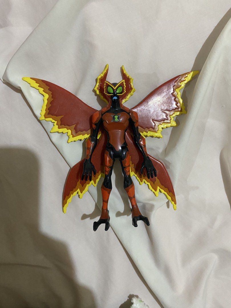 Ben 10 ultimate Big Chill Alien Action Figure (Category: Action & Battle Toys) located in Manila. Submitted by isellprelovedtoys (Listing ID 1468674425, Image 1). Description: Well-conditioned .