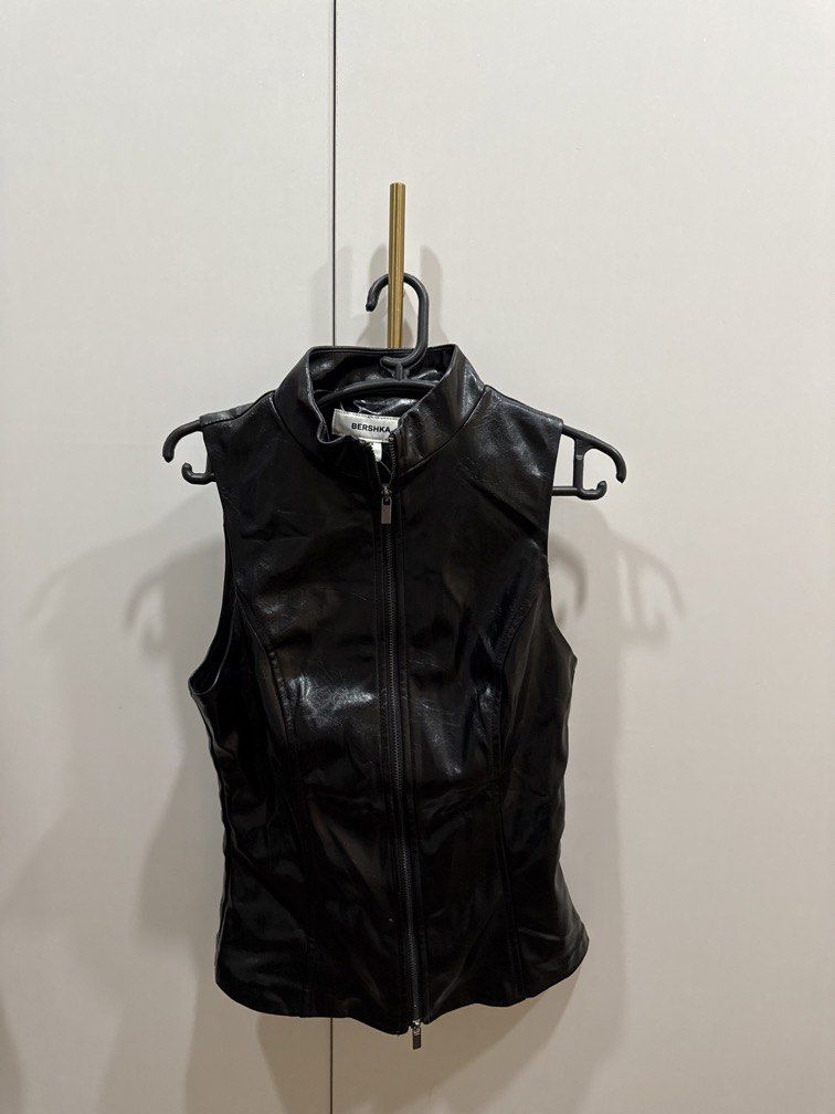BERSHKA leather top (Category: Sleeveless) located in Pasig City. Submitted by hotstuff__ (Listing ID 1468570918, Image 1). Description: .