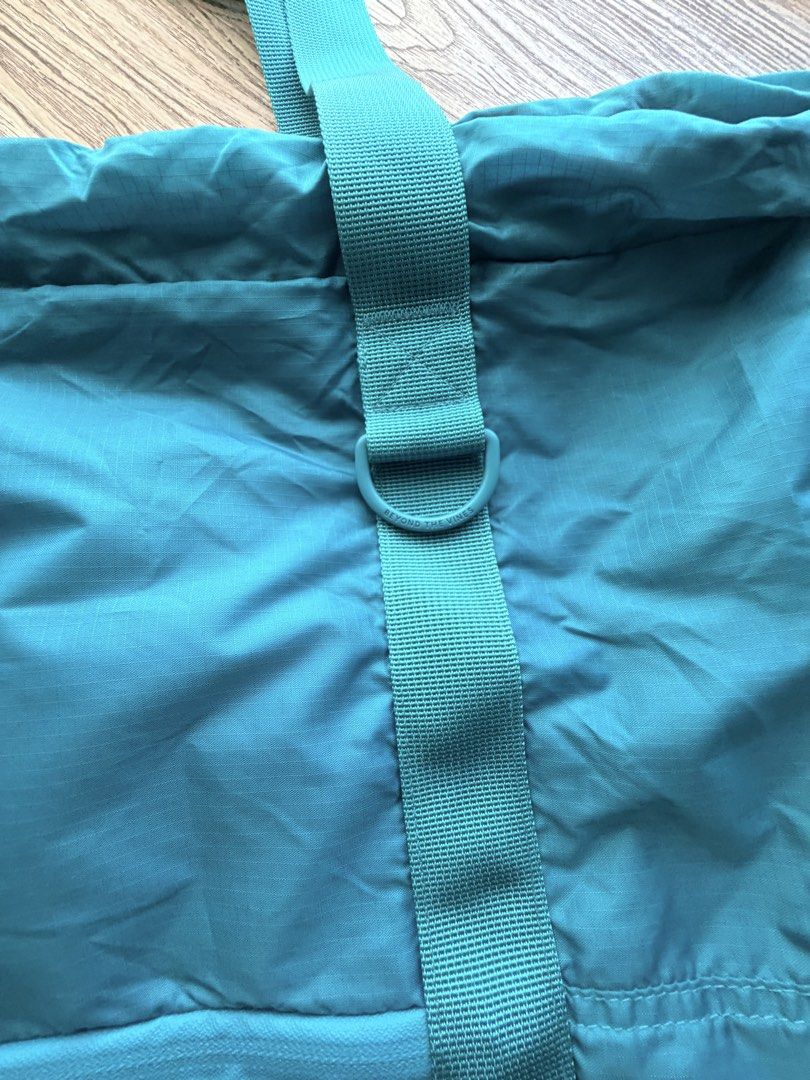Beyond The Vines - ParaPack 002 (Turquoise) (Category: Tote Bags) located in Pasig City. Submitted by wandererscab_2.0 (Listing ID 1468568331, Image 3). Description: 💯 Original Beyond The Vines ParaPack 002 Used once No issues, good as brand new Convertible bag (wear as a tote or pull out backpack straps) MOP: bdo or gcash Shipping c/o the buyer.