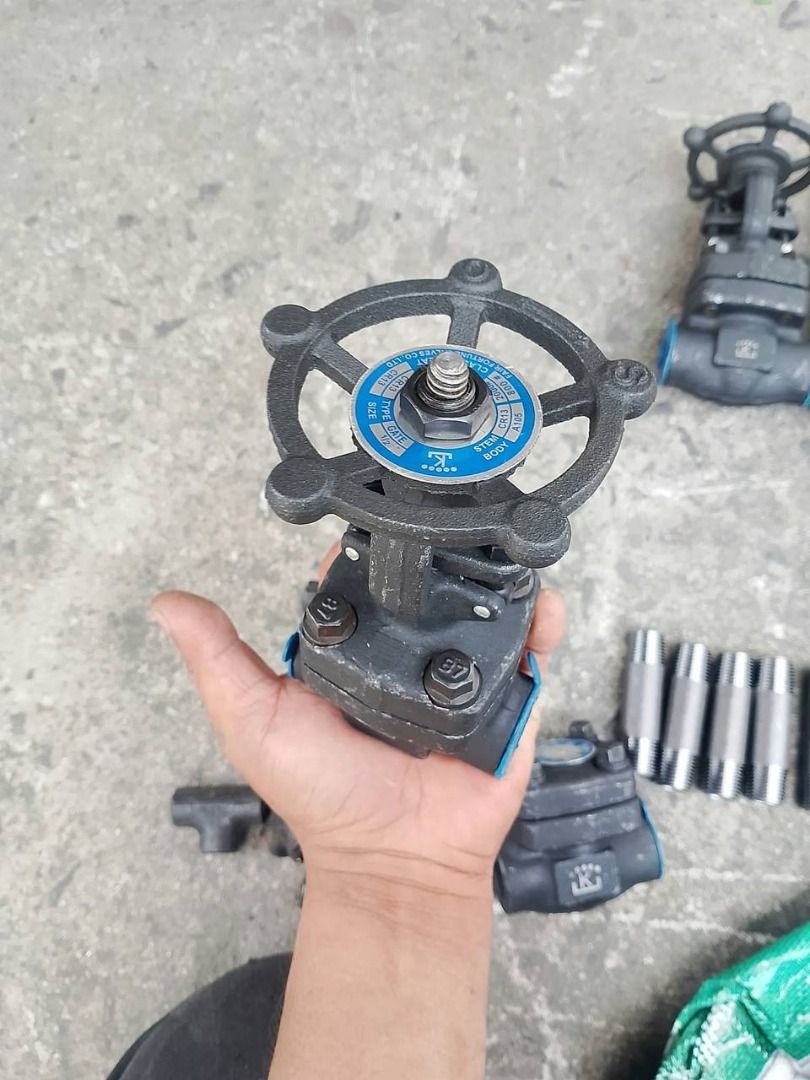 B.i gate valve 1/2" (Category: Home Improvement Tools & Accessories) located in Manila. Submitted by 09171479278_elsie. (Listing ID 1468520768, Image 1). Description: B.i gate valve 1/2".
