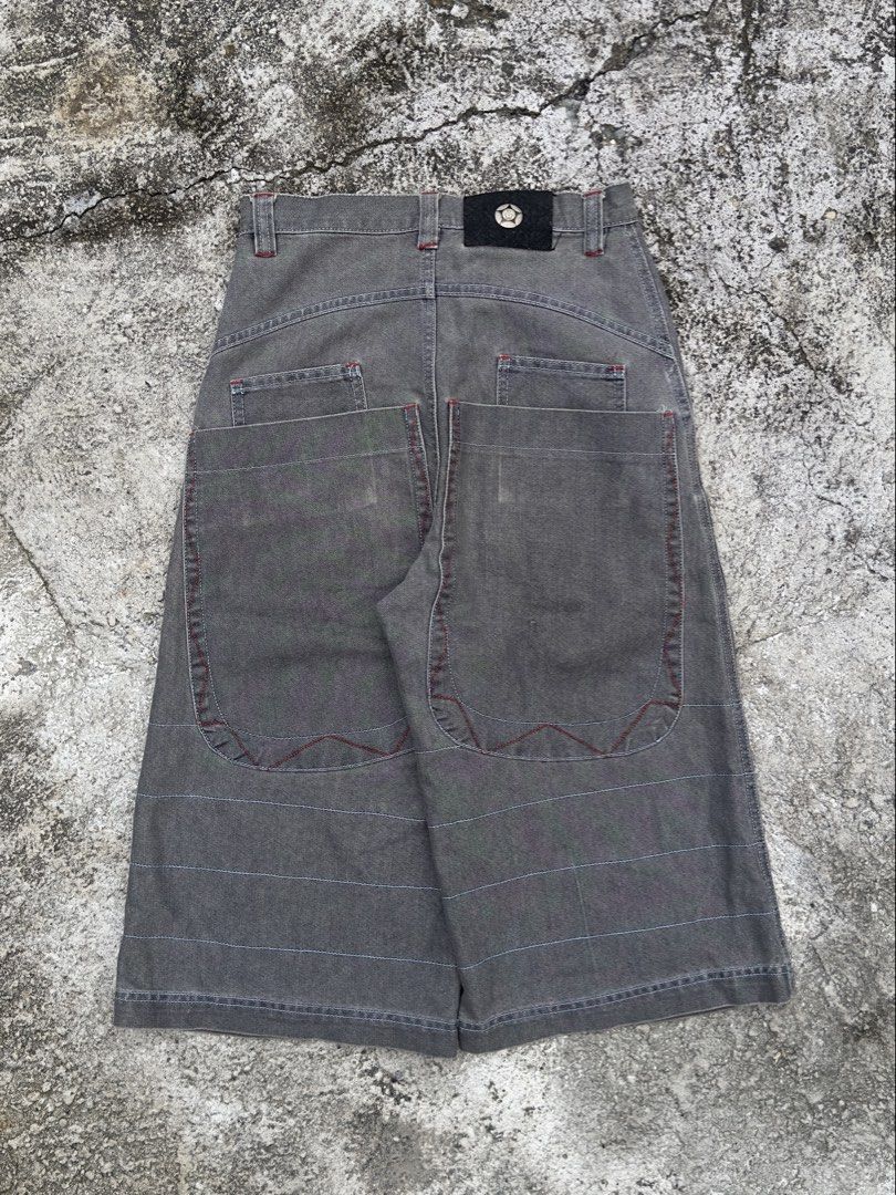 BIG POCKET LONG JORTS (Category: Shorts) located in Panabo. Submitted by madfits.ph (Listing ID 1468617331, Image 1). Description: RANDOM LONG BIG POCKET BAGGY JORTS (DIMES ) LENGTH: 28 WIDTH: 27 HEM: 12 ISSUE: NONE CONDITION: EXCELLENT.