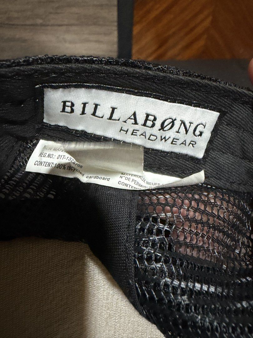 Billabong Aztec Pattern Snapback Cap (Category: Caps & Hats) located in Manila. Submitted by db_collective (Listing ID 1468505759, Image 3). Description: - Brand: Billabong - Color: Classic black with geometric aztec pattern on the front - Features: Stitched logo patch, breathable mesh back - Fit: Adjustable plastic snap closure for a customized fit - Condition: good with signs of use.