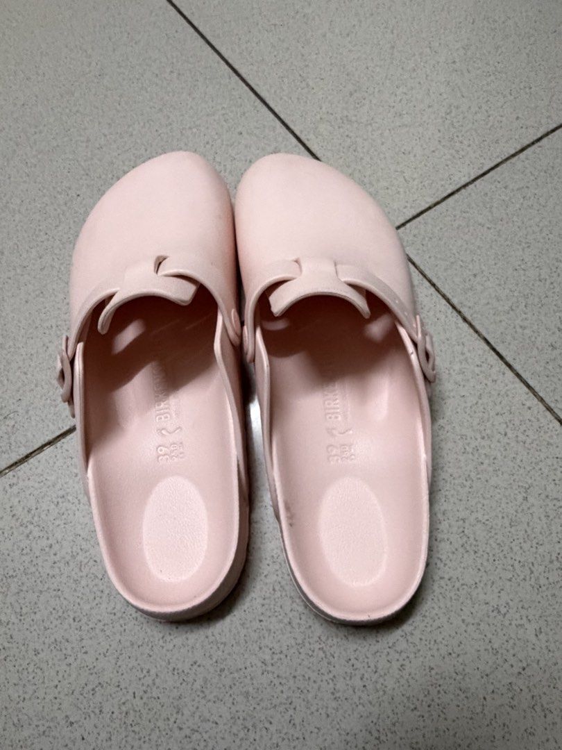 Birkenstock Boston Eva (Category: Slippers & Slides) located in Mabalacat. Submitted by madsnicdao (Listing ID 1468541535, Image 3). Description: Please refer to the box for the full description of the item.