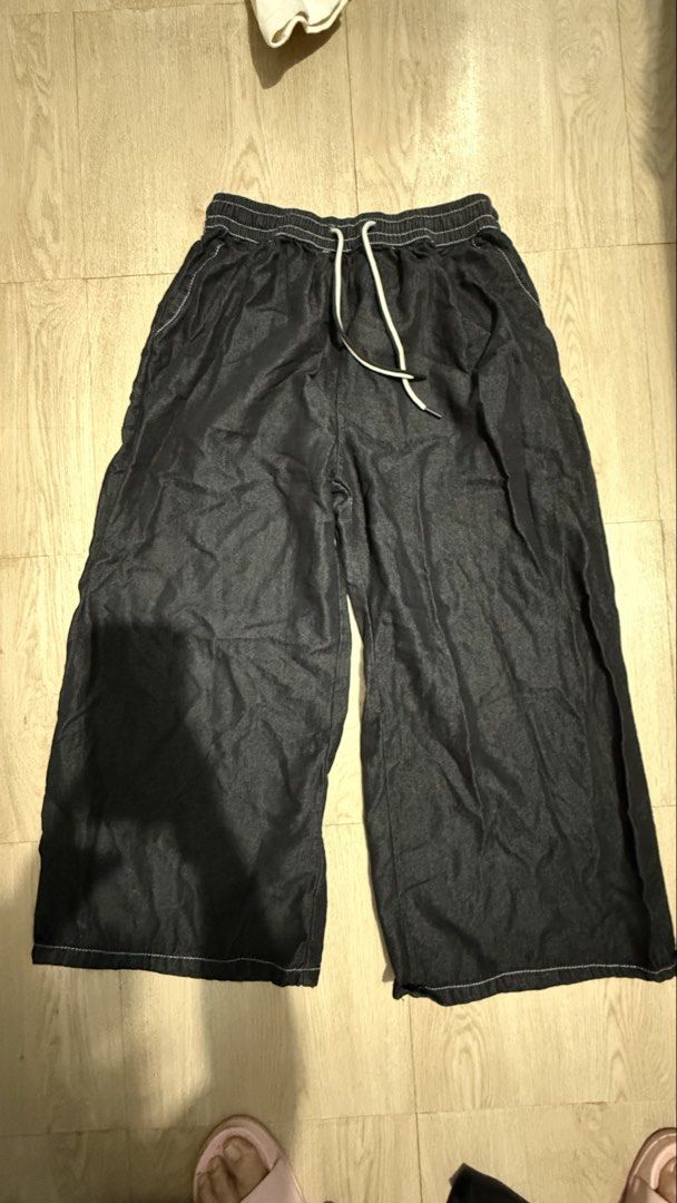 BKK Dark Denim Pants (Category: Jeans) located in Quezon City. Submitted by dinesaur (Listing ID 1468696754, Image 1). Description: Up to 34 waist.