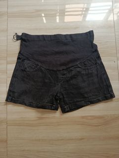 (Category: ) located in . Submitted by reloved_maternity (Listing ID 1468520082, Image 1). Description: .