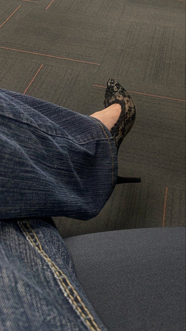 Black Lace Beaded Stiletto Heels (Category: Heels) located in Quezon City. Submitted by lov3dbyrfm (Listing ID 1468683522, Image 1). Description: Size 23.5 | 37 3 inch heels Actual when worn and photo posted. RFS: Wrong size Location: Quezon City Can ship through any courier.