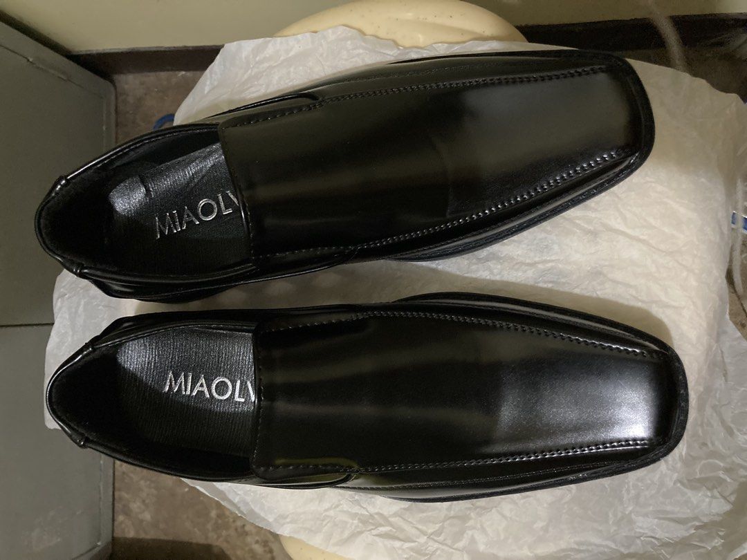 black school shoes (Category: Casual Shoes) located in Manila. Submitted by goldenbear.98b211 (Listing ID 1468642323, Image 3). Description: bought originally for 600 size 41 rfs. smaller size .