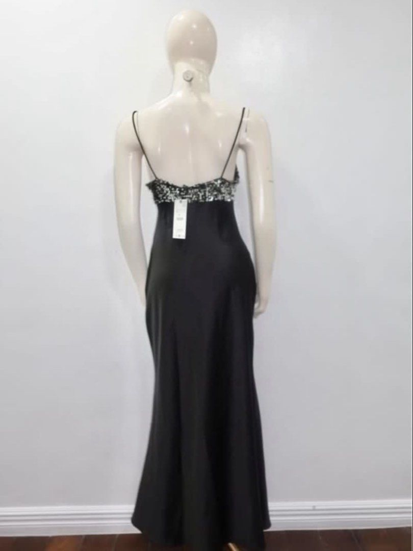 black sequin maxi dress (Category: Dresses) located in Taguig. Submitted by shoppiaholic (Listing ID 1468539652, Image 2). Description: .