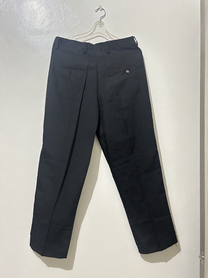 Black Straight Cut Trouser Slacks (Category: Trousers) located in Manila. Submitted by timo_clutters18 (Listing ID 1468578967, Image 2). Description: Black Straight Cut Trouser Slacks Size: M, 30-32 waist and 38 length Condition: 10/10 MOP: G-Cash/COD Location: Quezon City.