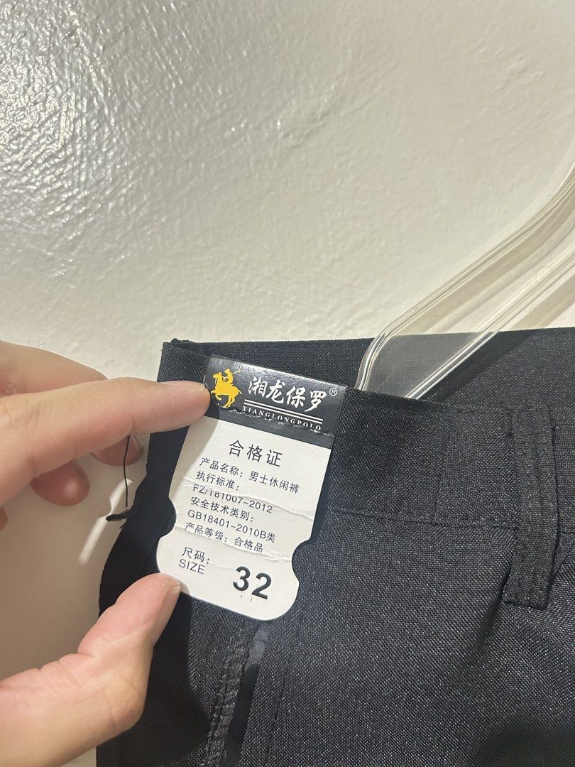 Black Straight Cut Trouser Slacks (Category: Trousers) located in Manila. Submitted by timo_clutters18 (Listing ID 1468578967, Image 3). Description: Black Straight Cut Trouser Slacks Size: M, 30-32 waist and 38 length Condition: 10/10 MOP: G-Cash/COD Location: Quezon City.