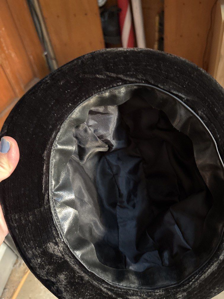 Black top hat suede (Category: Coats, Jackets and Outerwear) located in Manila. Submitted by vintageaccessories (Listing ID 1468578430, Image 3). Description: .