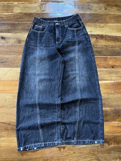 (Category: ) located in . Submitted by cjzgarments_ (Listing ID 1468523593, Image 1). Description: .