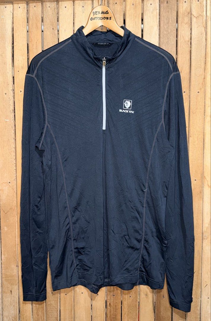 Blackyak Quick Dry Long Sleeves (Category: Activewear) located in Maramag. Submitted by ghab82885 (Listing ID 1468543153, Image 1). Description: Blackyak Quick Dry Long Sleeves Good as new No issue Size Large W20.5” x L27.5”.