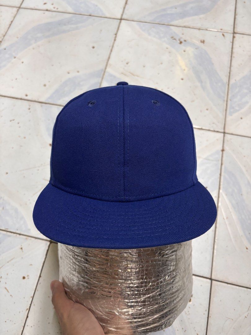 Blank/Plain(Royal Blue) x New Era, Close Cap (Category: Caps & Hats) located in Paranaque City. Submitted by kingdeward (Listing ID 1468574176, Image 2). Description: *Negotiable* Ukay Caps/Hats Casual need wash Parañaque Location Courier: Jnt/ LBC COP(Payment 1st) Lalamove.