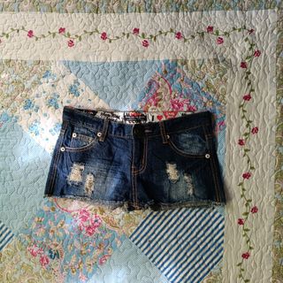 (Category: ) located in . Submitted by yourstrulyshiane (Listing ID 1468540369, Image 1). Description: .