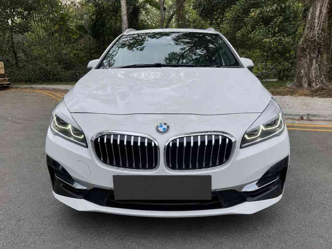 BMW 2 Series Gran Tourer 218i Luxury (A) (Category: Used Cars) located in Singapore. Submitted by carousell_certified_partners (Listing ID 1464014268, Image 1). Description: Latest arrival. Valued buy! Beautiful White 7 Seater with Sunroof. Well maintained by the owner. Accident free car! Seller selling due to upgrading. Trade in welcome. Call now to view and test drive the car today! Don't miss! Strictly by appointment only! Features: 1.5L 3 cyl
