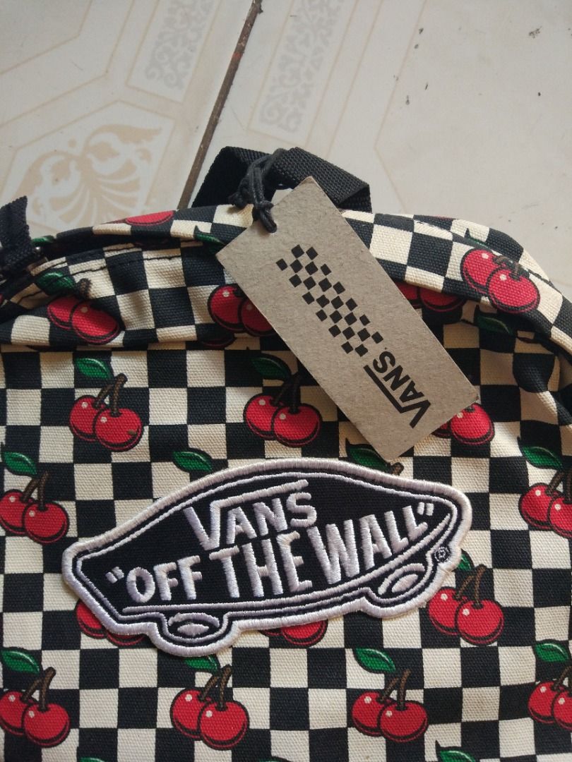BNew Vans Cherry Checkered Bag (Category: Luxury Bags & Wallets) located in Pasay City. Submitted by denimdude.ph (Listing ID 1468564457, Image 3). Description: tiny mark, last pic.