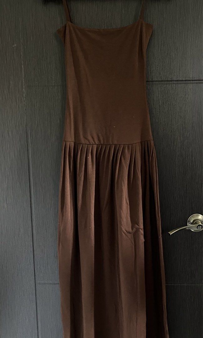 Bodycon Brown Dress (Category: Dresses) located in Manila. Submitted by irish_closet (Listing ID 1468542649, Image 2). Description: - Used only once - Bought in TT shop.