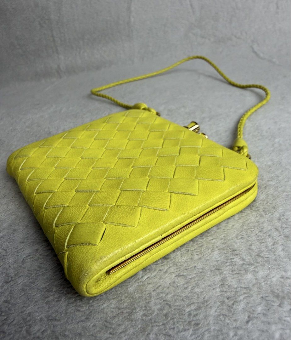 Bottega Veneta (Category: Luxury Bags & Wallets) located in Pasig City. Submitted by fjrd_relovedluxury28 (Listing ID 1468630669, Image 2). Description: .