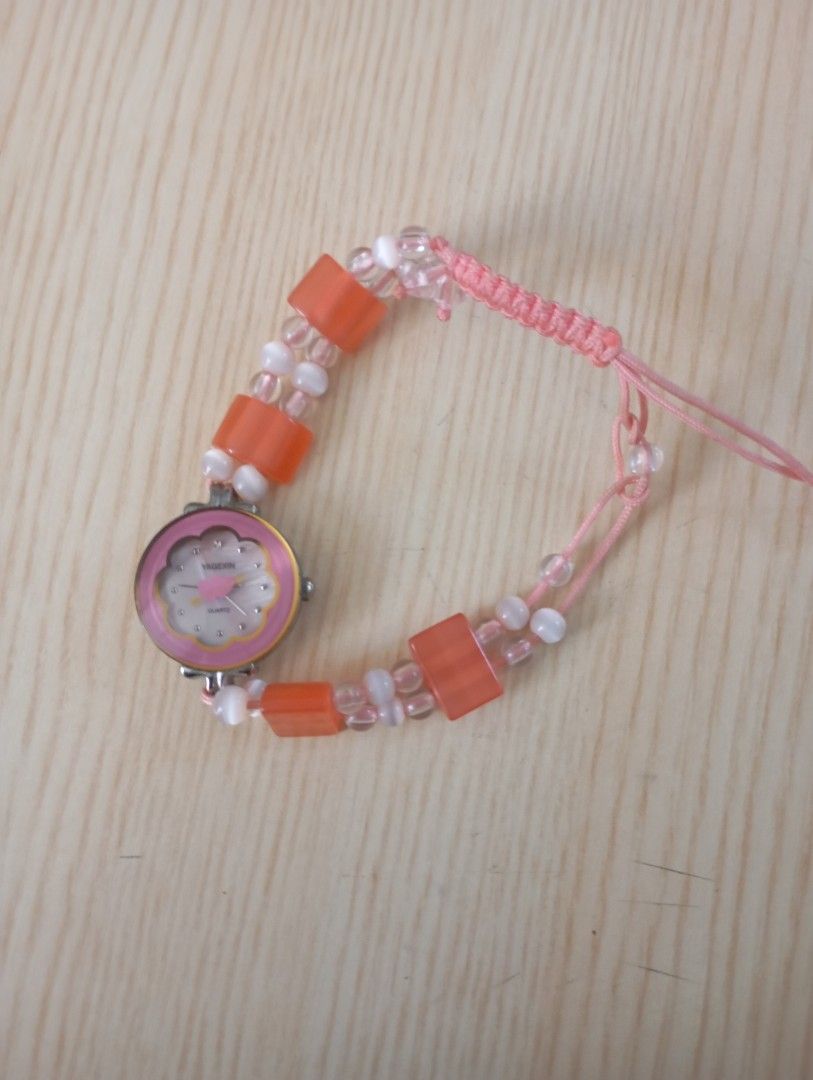 Bracelet watch (Category: Women's Watches) located in Las Pinas. Submitted by quick_deals_great_finds2 (Listing ID 1468532825, Image 1). Description: Quartz with battery Good working condition.