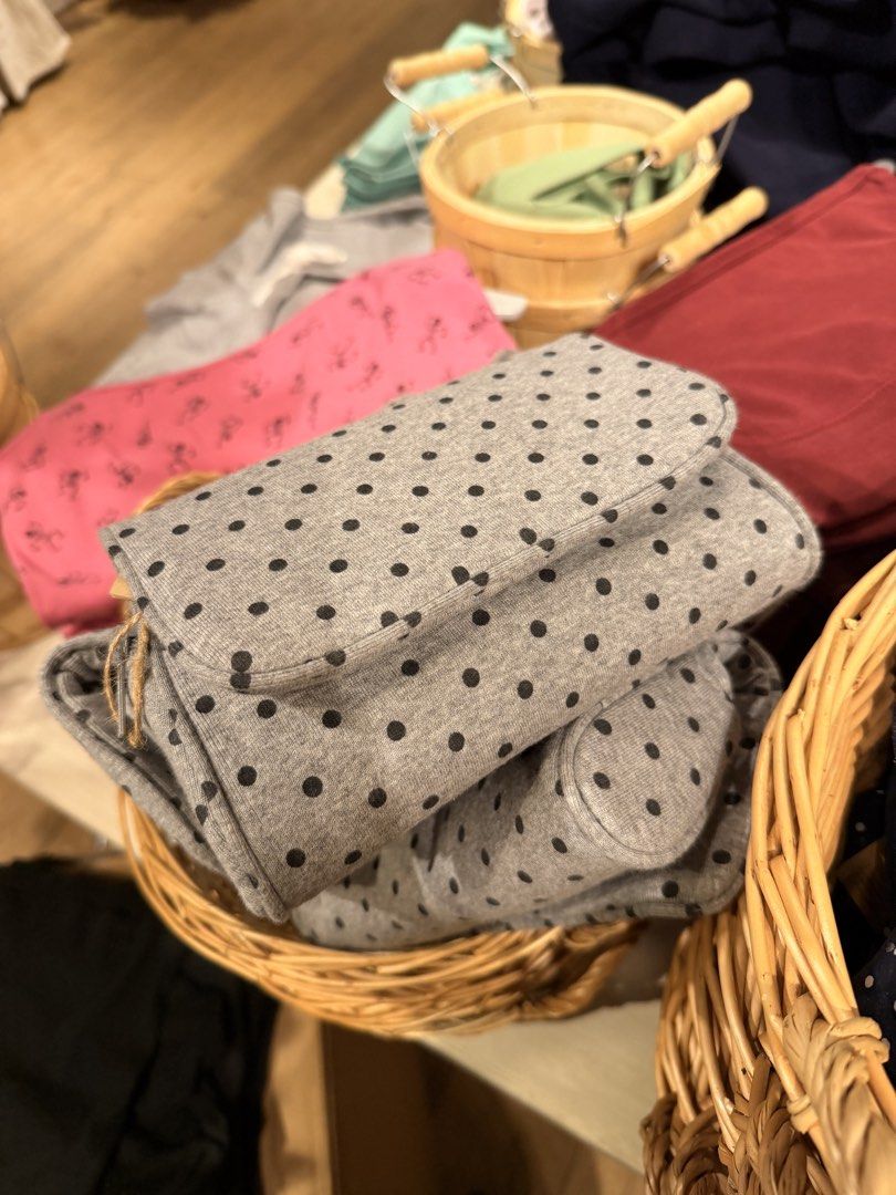 Brandy Melville EU/Spain Pasabuy (Category: Others Tops) located in Quezon City. Submitted by _dolfin (Listing ID 1468548742, Image 3). Description: Brandy Melville SPAIN in-store pasabuy! ETA: October 31 50% DP required to secure order. Message for your requests and i’ll try to find them in store :).
