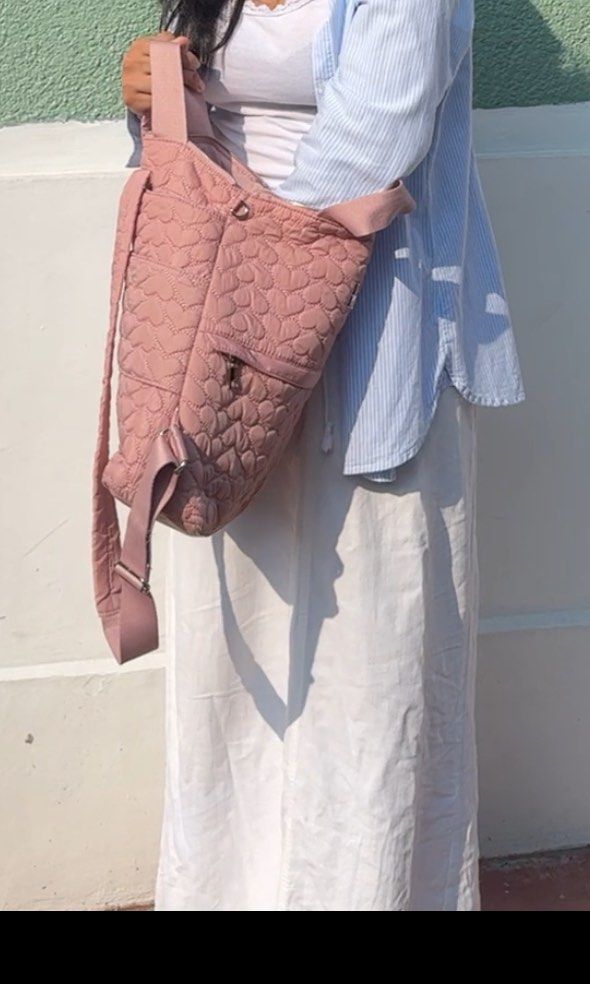 Brandy Melville White Maxi Skirt (Category: Skirts) located in Marikina City. Submitted by antozi.vintage (Listing ID 1468526272, Image 3). Description: - Brand: Brandy Melville - Color: Clean white - Style: Long, casual maxi fit - Waist: Elastic waistband with a drawstring closure - Versatility: Super versatile, goes with everything and easy to style up or down.