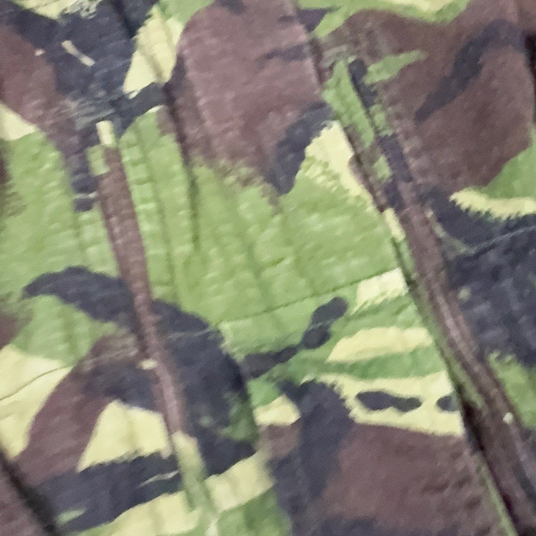 British Military DPM Field Jacket Combat Smock 170/88 (Category: Coats, Jackets and Outerwear) located in Cavite. Submitted by epiboie (Listing ID 1468680595, Image 3). Description: 1995 British army combat soldier DPM field jacket Size 170 on tag ( small to medium fit) 22x30 Color rate: 9.5/10 excellent condition 1980 -.