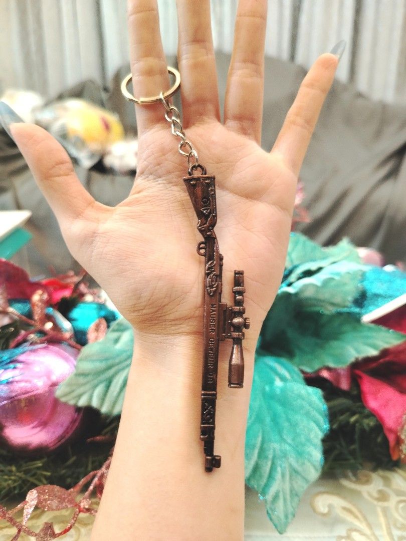 Bronze Metal Sniper Gun Keychain Charm (Category: Other Merchandise) located in San Fernando. Submitted by jpmarketplace2023 (Listing ID 1468682435, Image 3). Description: 💚 All items are authentic from Japan. 💛 MOP: GCash (❌️ GCash Protect) 🩵 MOD: LBC only (❌️ S. Checkout, COD, COP) 💙 Meet-up: Vista Mall, San Fernando, Pampanga 💜 All items are on-hand. 🧡 First to pay gets the item first. ❤️ Breakable items are packed with care and caution.