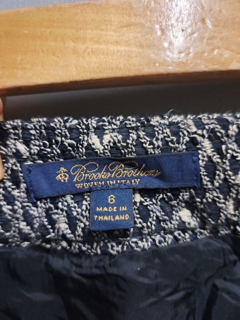 BROOKS BROTHERS (Category: Skirts) located in Dasmarinas. Submitted by jessputrages (Listing ID 1468667073, Image 2). Description: For sale Brook brothers Excellent condition No issue 700 plus shipping fee Pm for more details.
