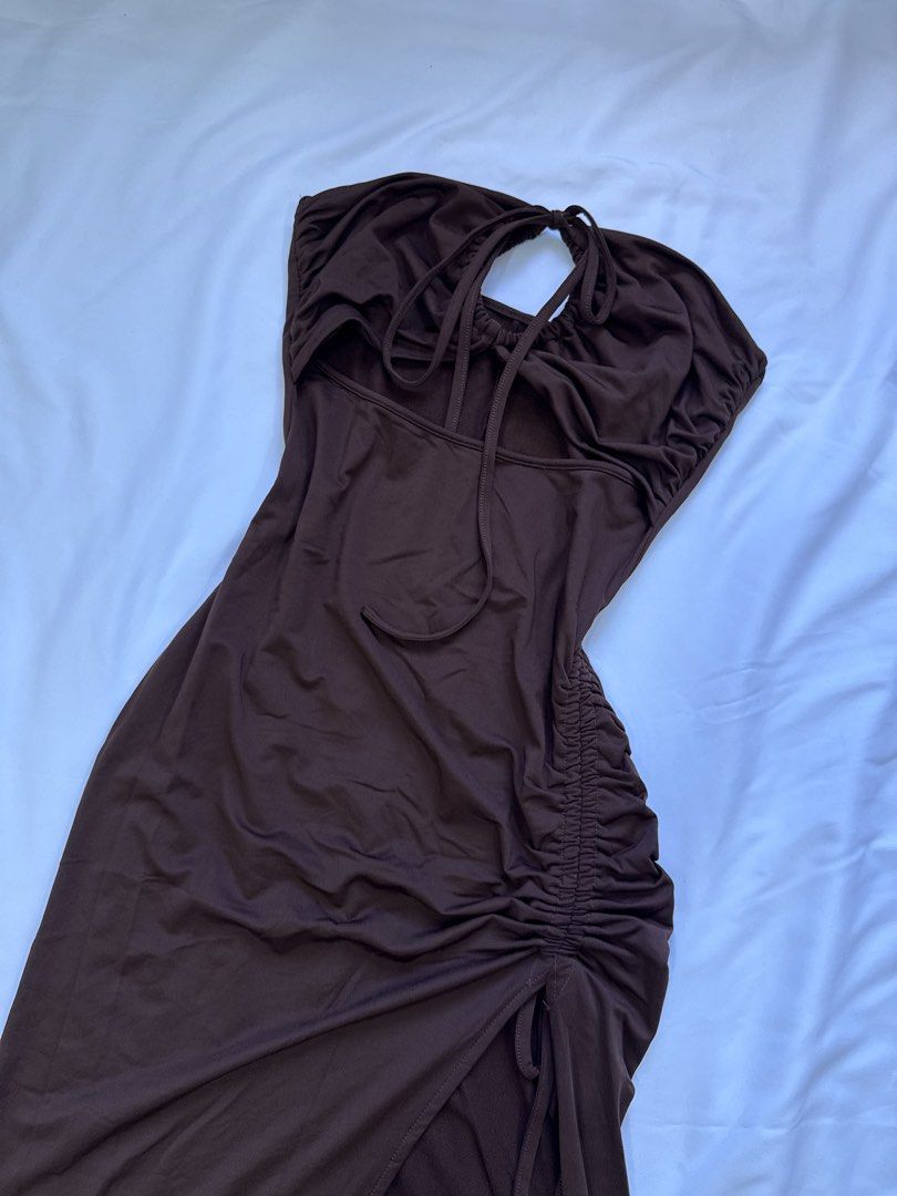 BROWN DRESS (Category: Dresses) located in General Trias. Submitted by fellasunshine (Listing ID 1468649401, Image 1). Description: - rfs decluttering - no flaws - personal item.