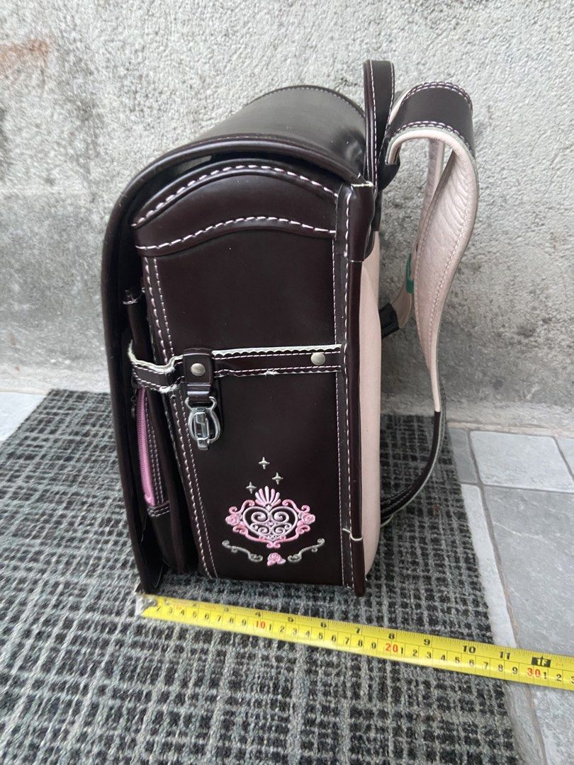 brown Japanese Randoseru school bag pack (Category: Golf) located in San Pedro. Submitted by trisheljas_japansurplus (Listing ID 1468638651, Image 2). Description: 📍For Sale📍 brown Japanese Randoseru bag Pack Location 📍filinvest homesite brgy bagong San Pedro Laguna 📍.