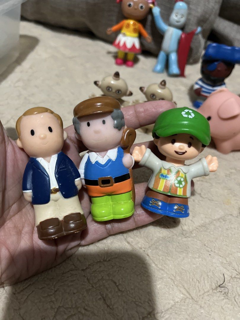 Bundle Little People (Category: Educational & Learning Toys) located in San Jose del Monte. Submitted by learn_andplaywithletty (Listing ID 1468568642, Image 2). Description: Take All Little people & In the night Garden. All original with markings.