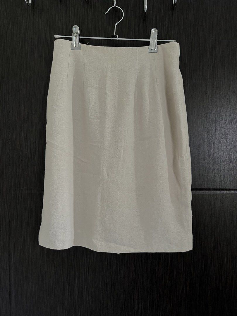 [BUNDLE] Pencil Skirt (Category: Skirts) located in Manila. Submitted by irish_closet (Listing ID 1468545640, Image 2). Description: - Never been used, no ww - Thrifted in Japan.