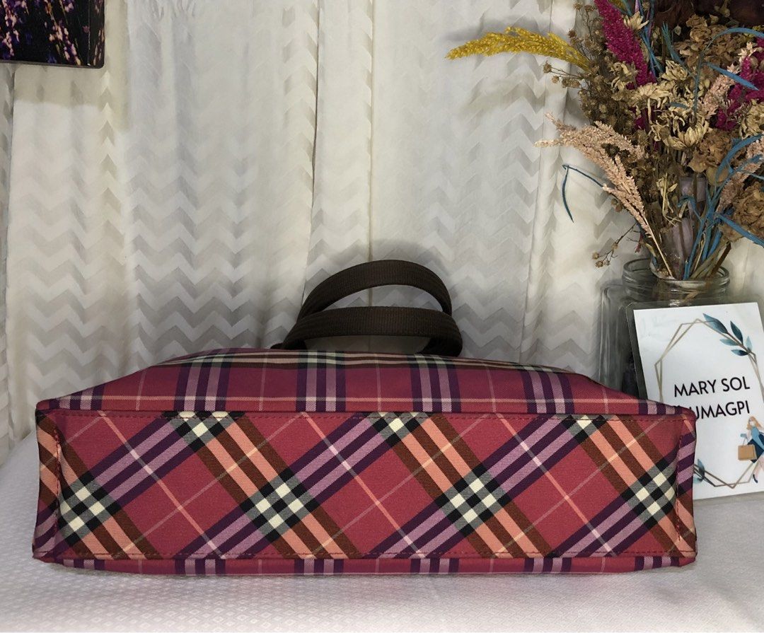 Burberry (Category: Tote Bags) located in Puerto Princesa. Submitted by mariasolidad (Listing ID 1468614641, Image 3). Description: In Excellent condition!.