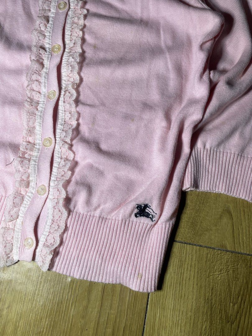 Burberry cardigan y2k top (Category: Longsleeves) located in Tacloban City. Submitted by susthriftshop (Listing ID 1468507041, Image 2). Description: Y2k burberry Excellent condition Need wash Color rate 9.5/10 .