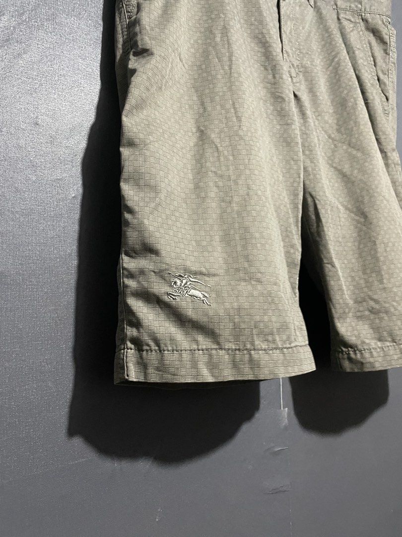 Burberry Patterned Shorts (Category: Luxury Apparel) located in Manila. Submitted by claii_collection (Listing ID 1468531829, Image 3). Description: Burberry Patterned Shorts - 36x23 - Excellent Condition - Complete tags and washtags.