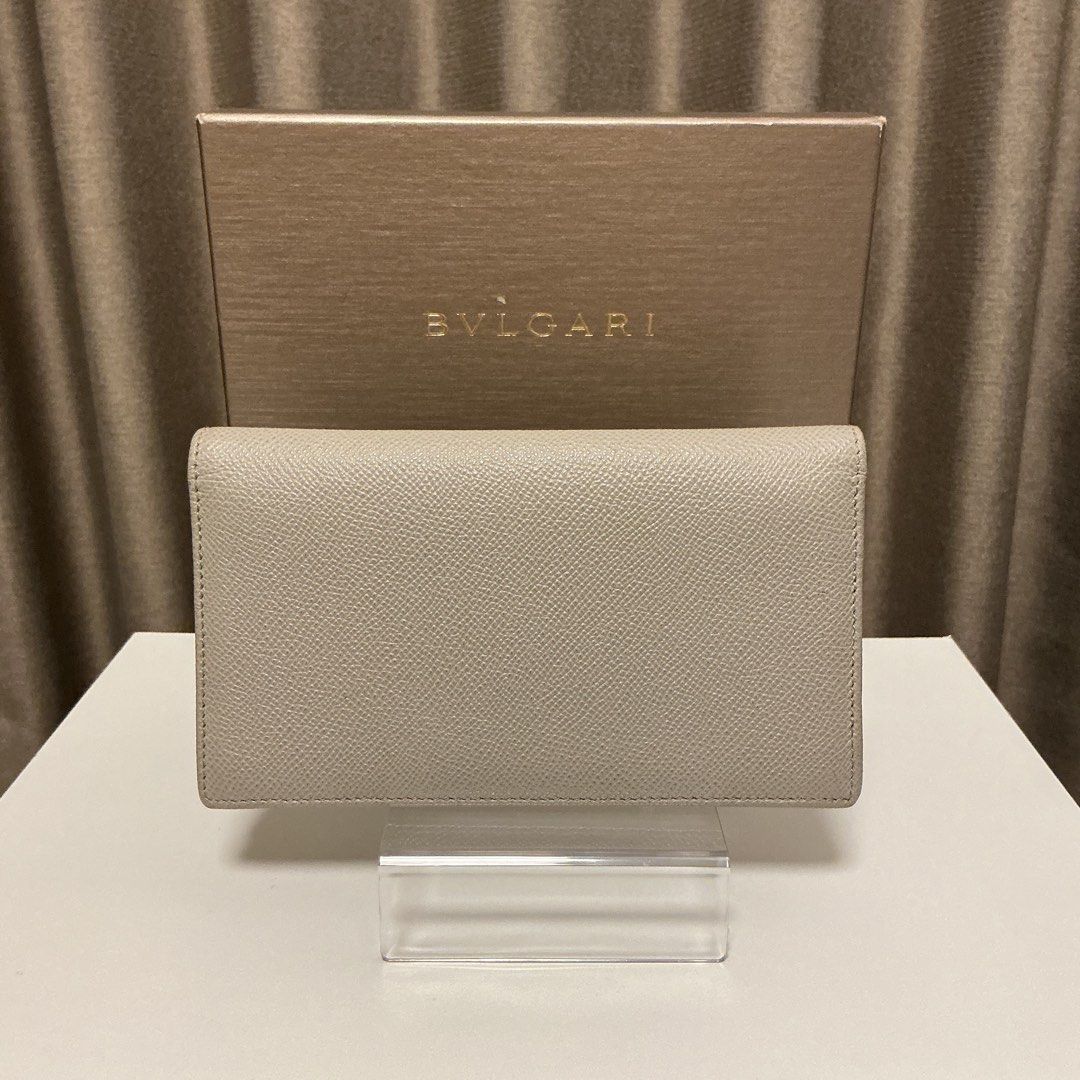 Bvlgari long wallet (Category: Accessory Holder, Box & Organizers) located in Quezon City. Submitted by hintstreet (Listing ID 1468710278, Image 2). Description: Unused With box You can check the authenticity online. Store price almost 50,000 PHP.