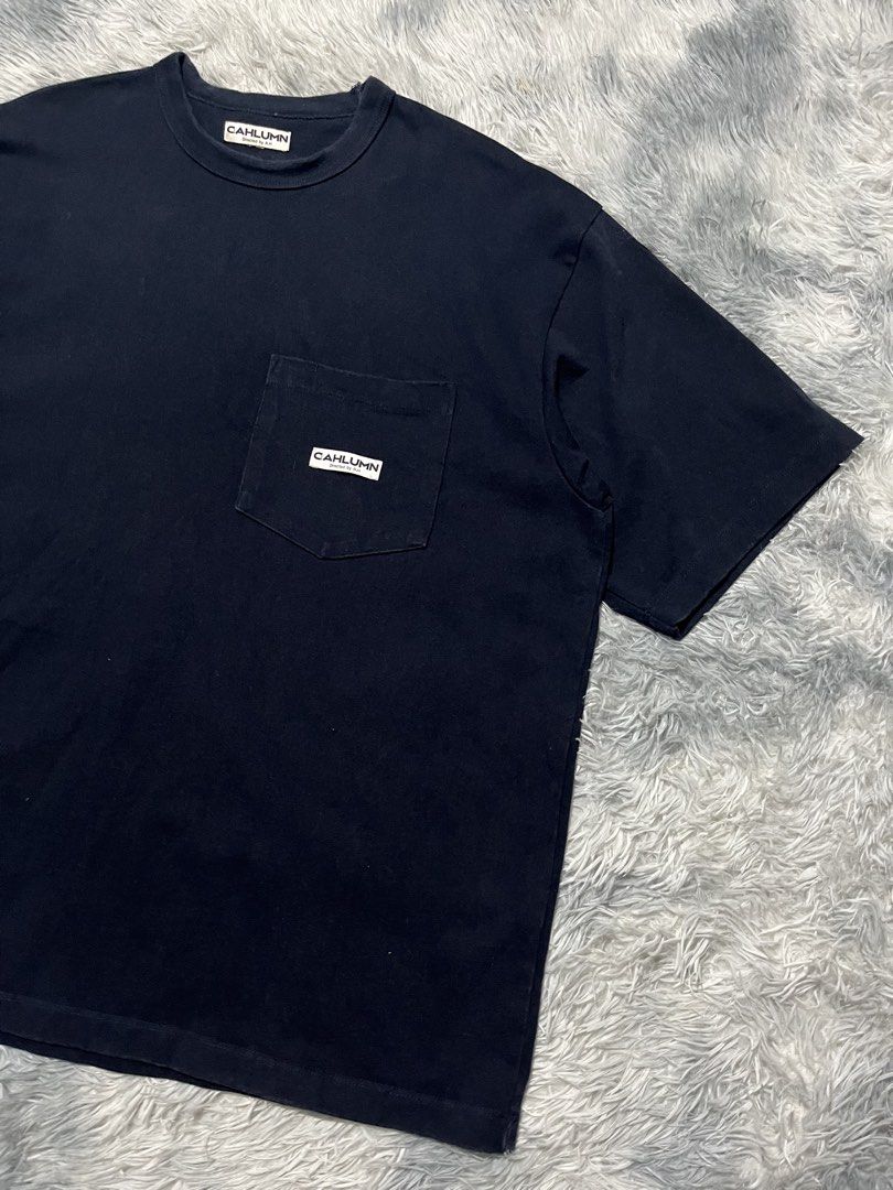 Cahlumn Shirt (Category: Tshirts & Polo Shirts ) located in Sasmuan (Sexmoan). Submitted by winterclothes.ph (Listing ID 1468514105, Image 3). Description: Cahlumn Shirt L on tag Oversize Width 26 Length 29.5 Verygood Condition.